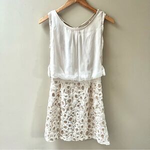 Waltz cream colored mini dress.    Size Sm
